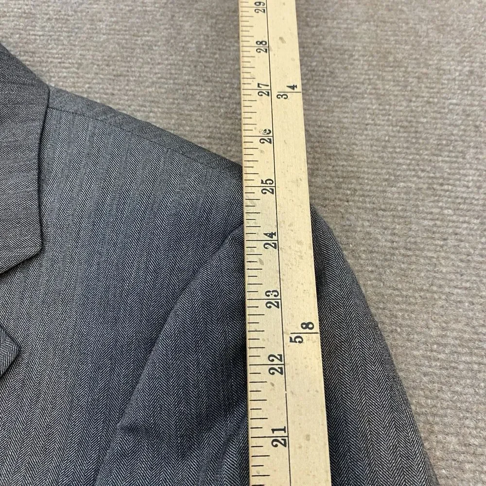 Jos A Bank Sport Coat Mens Size 38R Wool Gray Two Button‎ Signature Collection